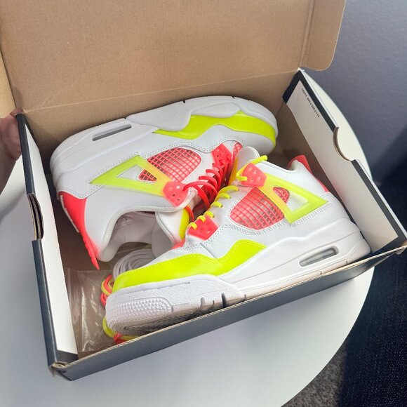 Jordan 4 Retro (GS) - Picture 2 of 7